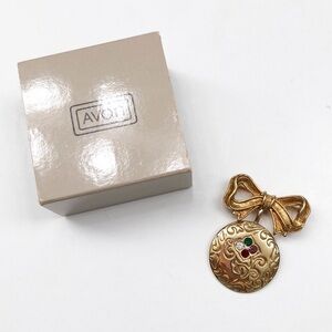 Avon precious pictures pin brooch